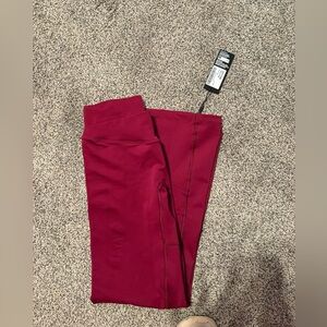 Dyne Vision Flares in winter berry. Size XL - Short